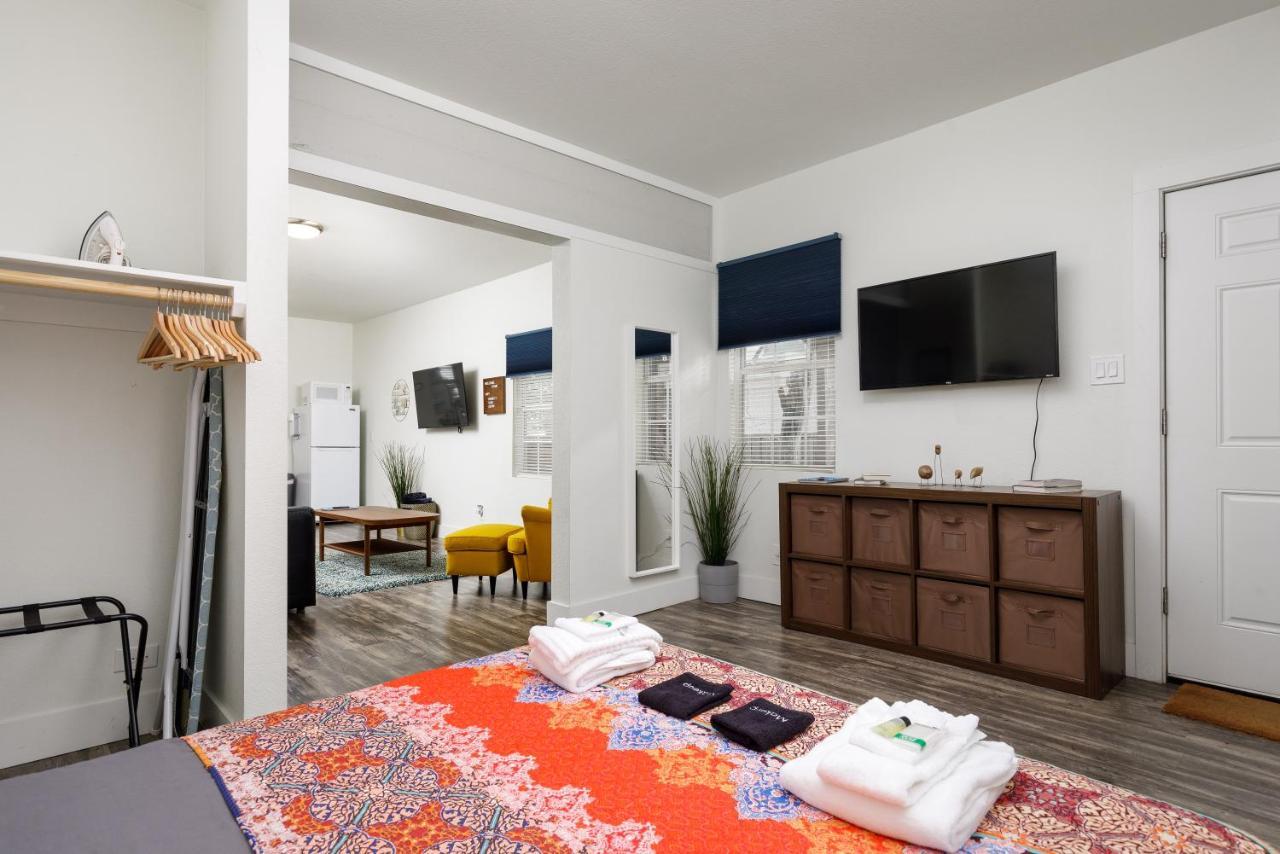 735 W 10Th St ダラス エクステリア 写真