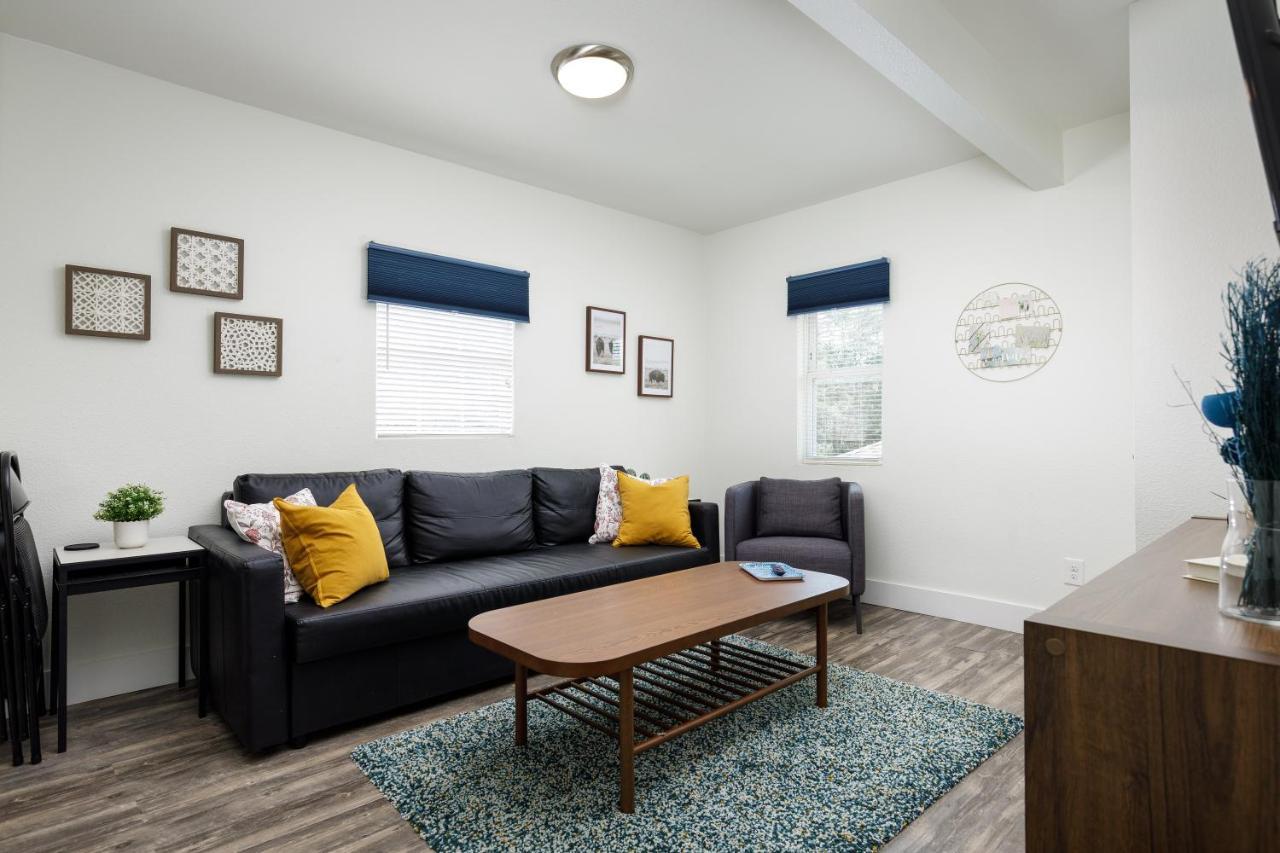 735 W 10Th St ダラス エクステリア 写真